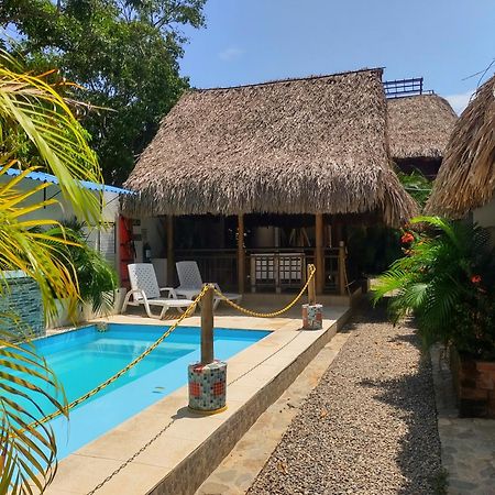 Hotel El Leon Feliz Palomino Zewnętrze zdjęcie