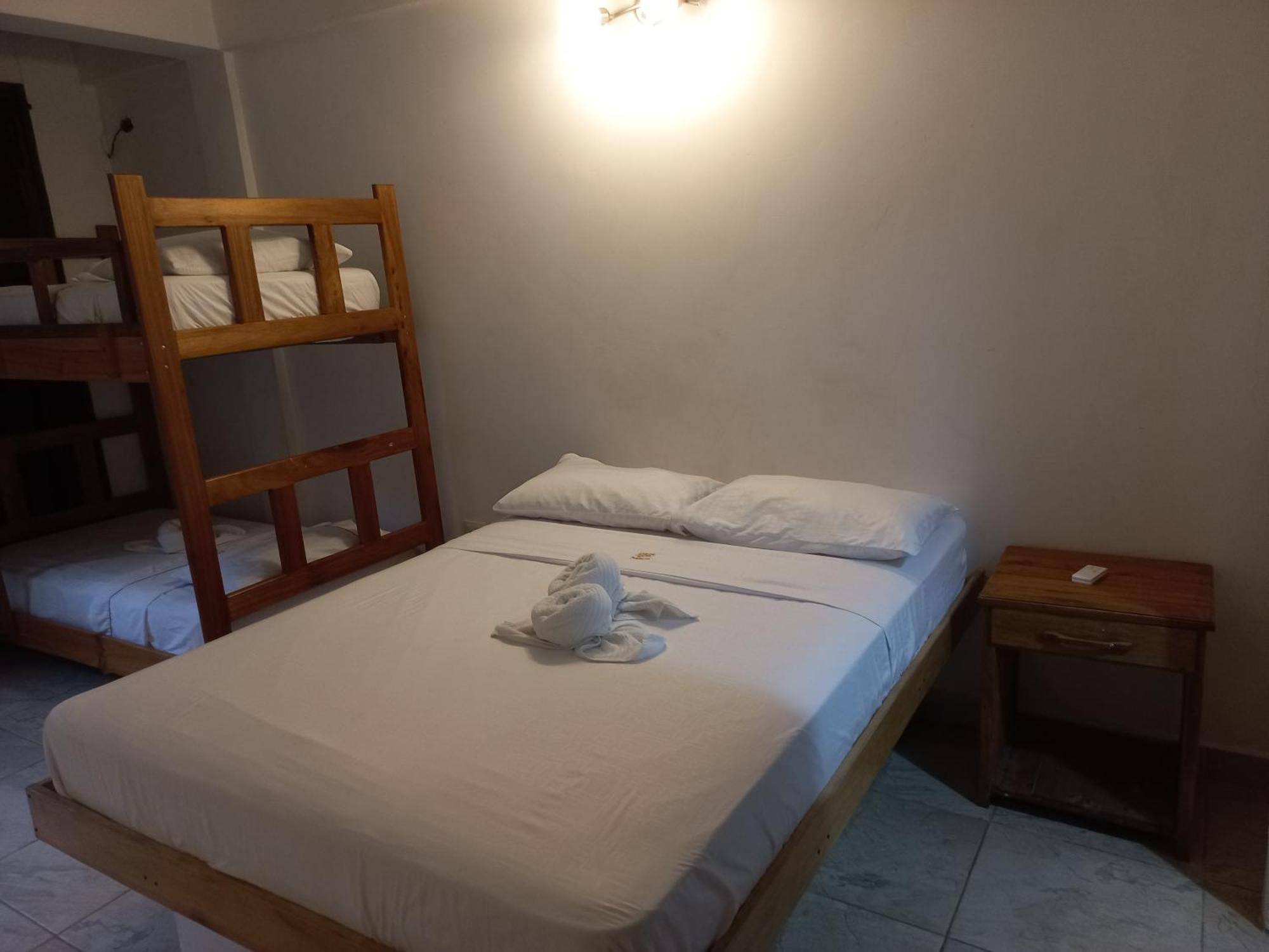 Hotel El Leon Feliz Palomino Zewnętrze zdjęcie