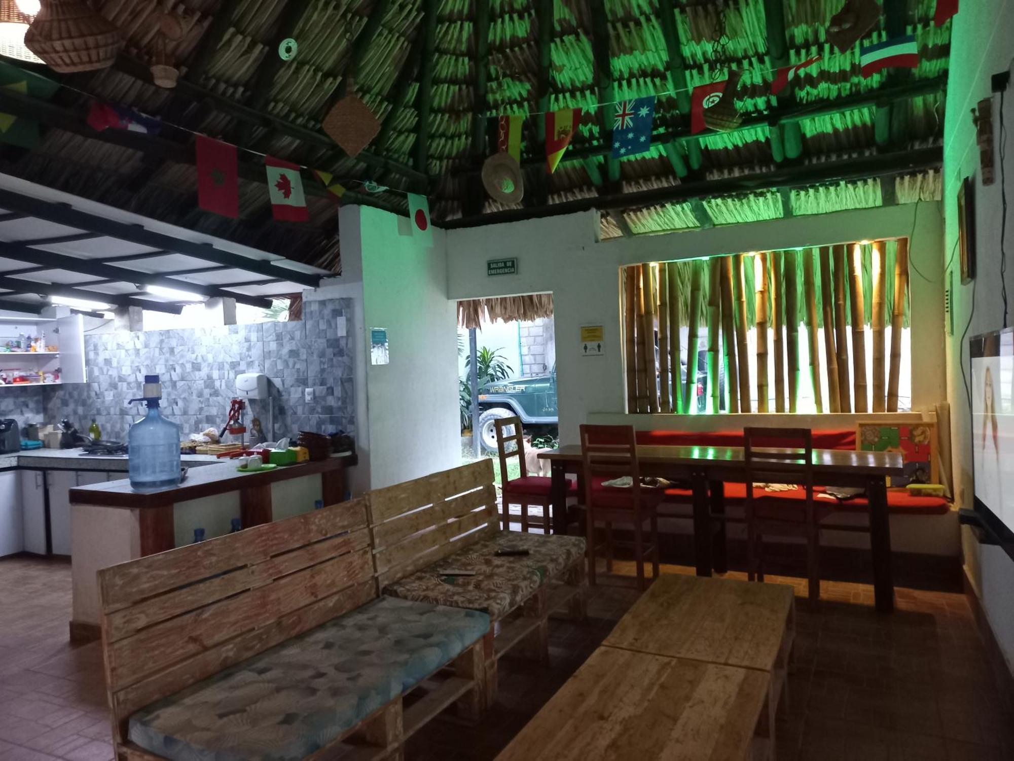 Hotel El Leon Feliz Palomino Zewnętrze zdjęcie