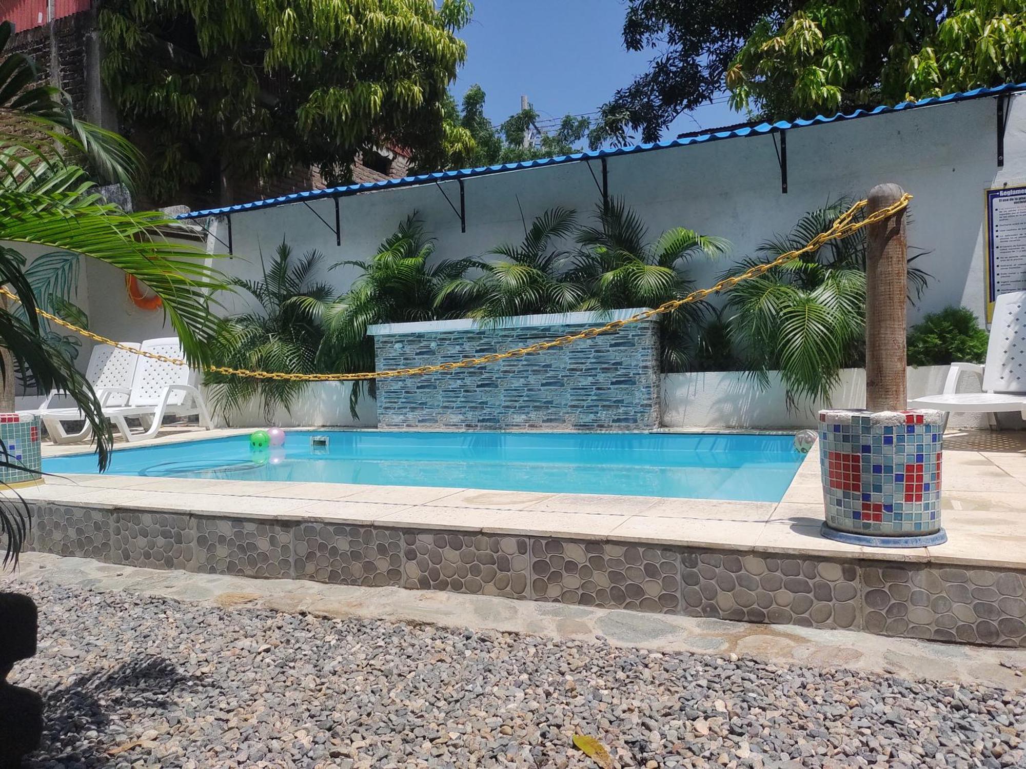 Hotel El Leon Feliz Palomino Zewnętrze zdjęcie
