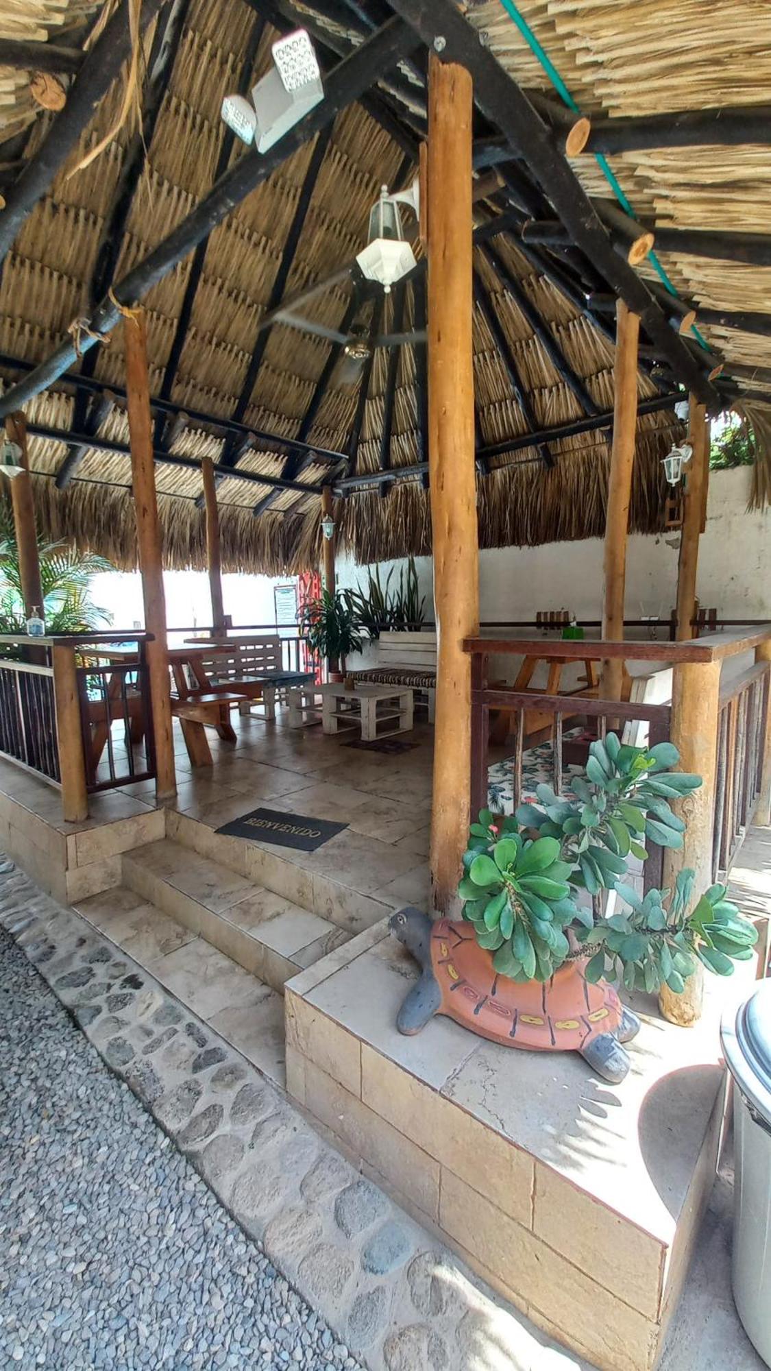 Hotel El Leon Feliz Palomino Zewnętrze zdjęcie